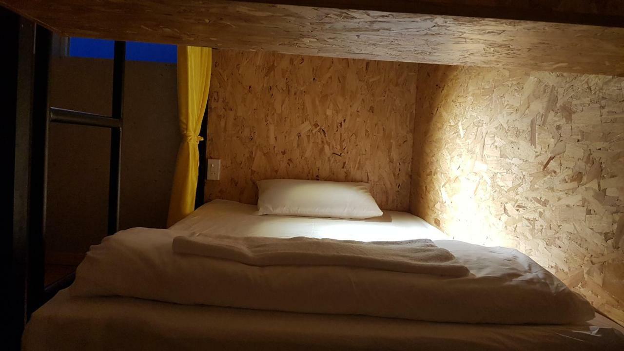 White House Hostel На Транг Екстериор снимка
