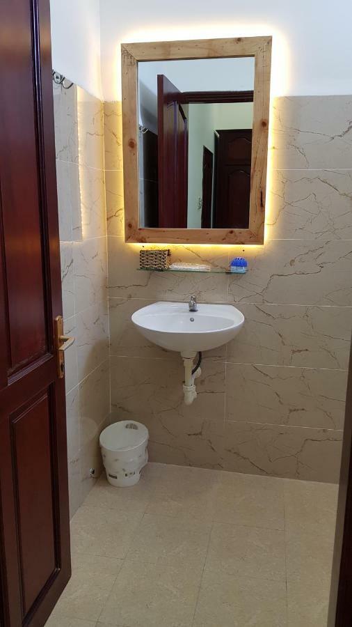 White House Hostel На Транг Екстериор снимка