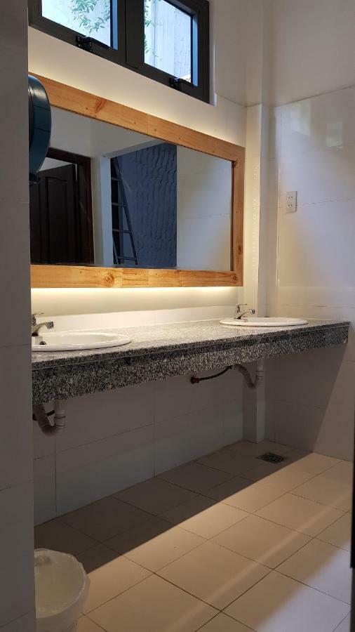 White House Hostel На Транг Екстериор снимка