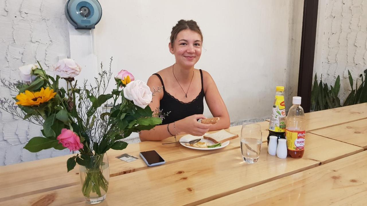 White House Hostel На Транг Екстериор снимка
