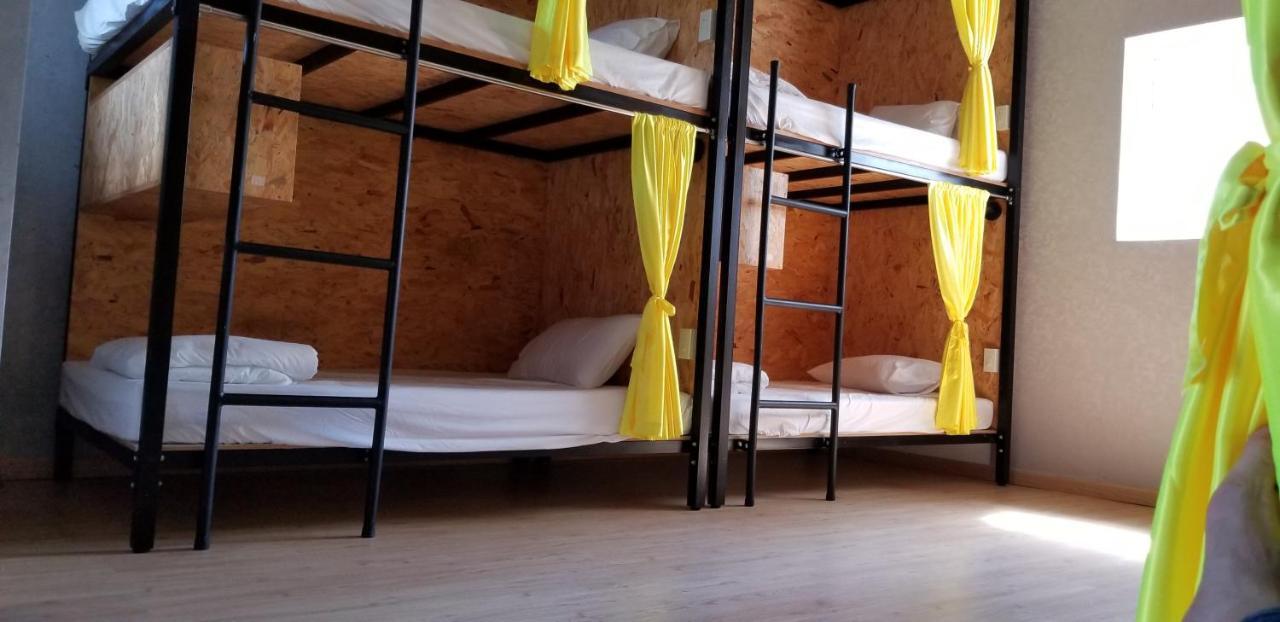 White House Hostel На Транг Екстериор снимка